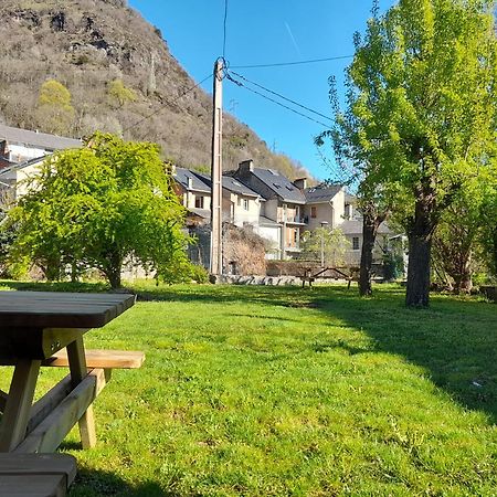 Apartamento T3 Neuf 55M2 4 Personnes Avec Jardin Au Calme, Menage Inclus, Local Velo Bagnères-de-Luchon Exterior foto